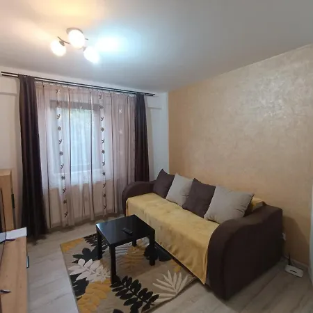 Daylight Apartment *